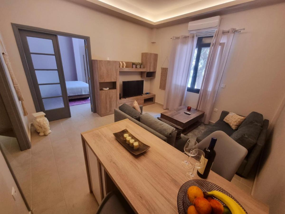 Ellis Apartment Atene Esterno foto